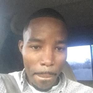 Meet your Posher, Carlos